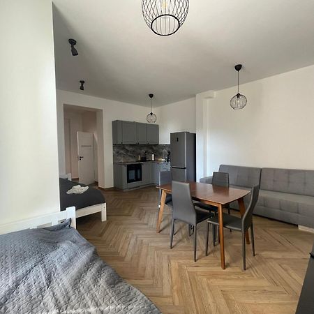 Apartamenty Kamienica Centrum - 1 Maja Lubiń 외부 사진