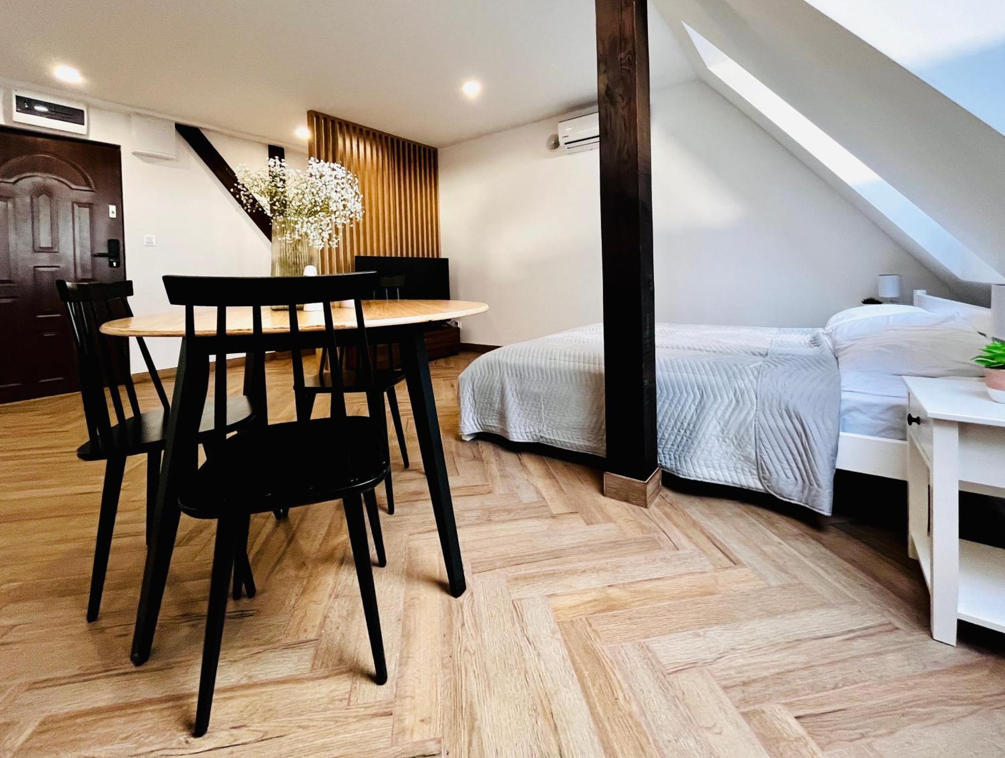 Apartamenty Kamienica Centrum - 1 Maja Lubiń 외부 사진